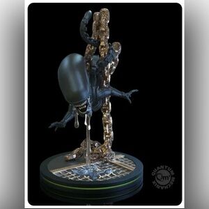Quantum Mechanix Alien Xenomorph Q-Figure Diorama - New In Box